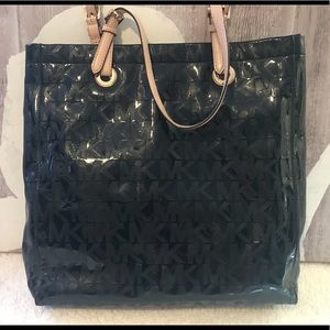 SOLD!!! Michael Kors Tote
